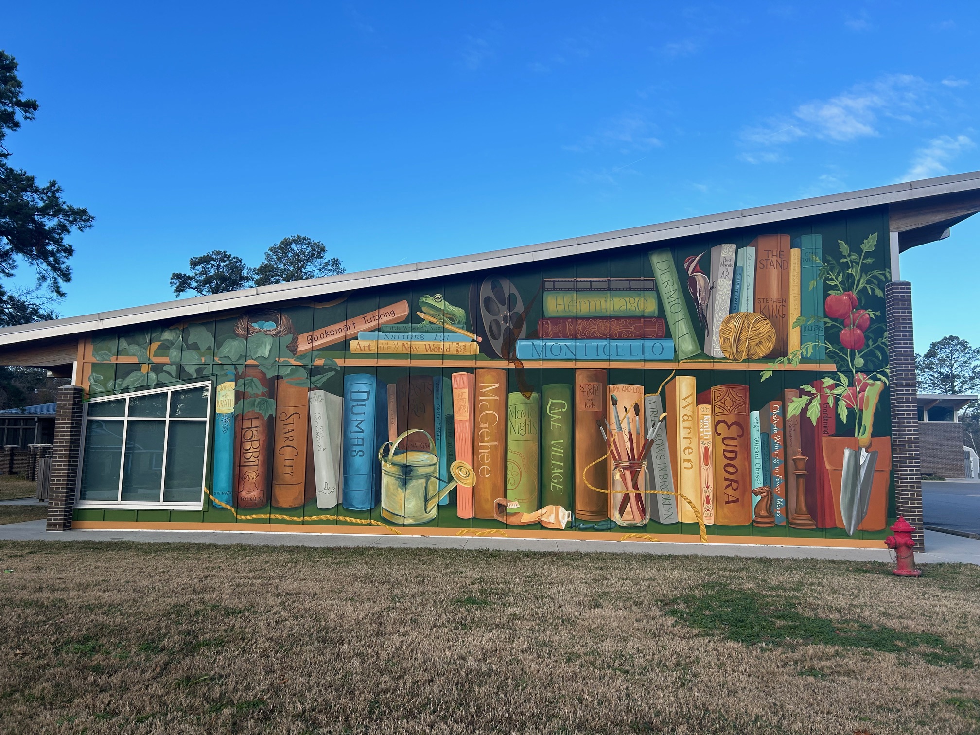 Image of mural at Monticello Branch Library